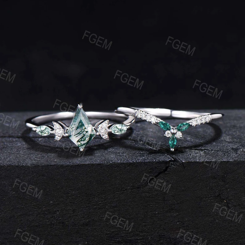 Kite Cut Natural Moss Agate Engagement Ring Set 10K Rose Gold Moss Agate Moon Wedding Ring Set Moissanite Emerald Celestial Ring for Women