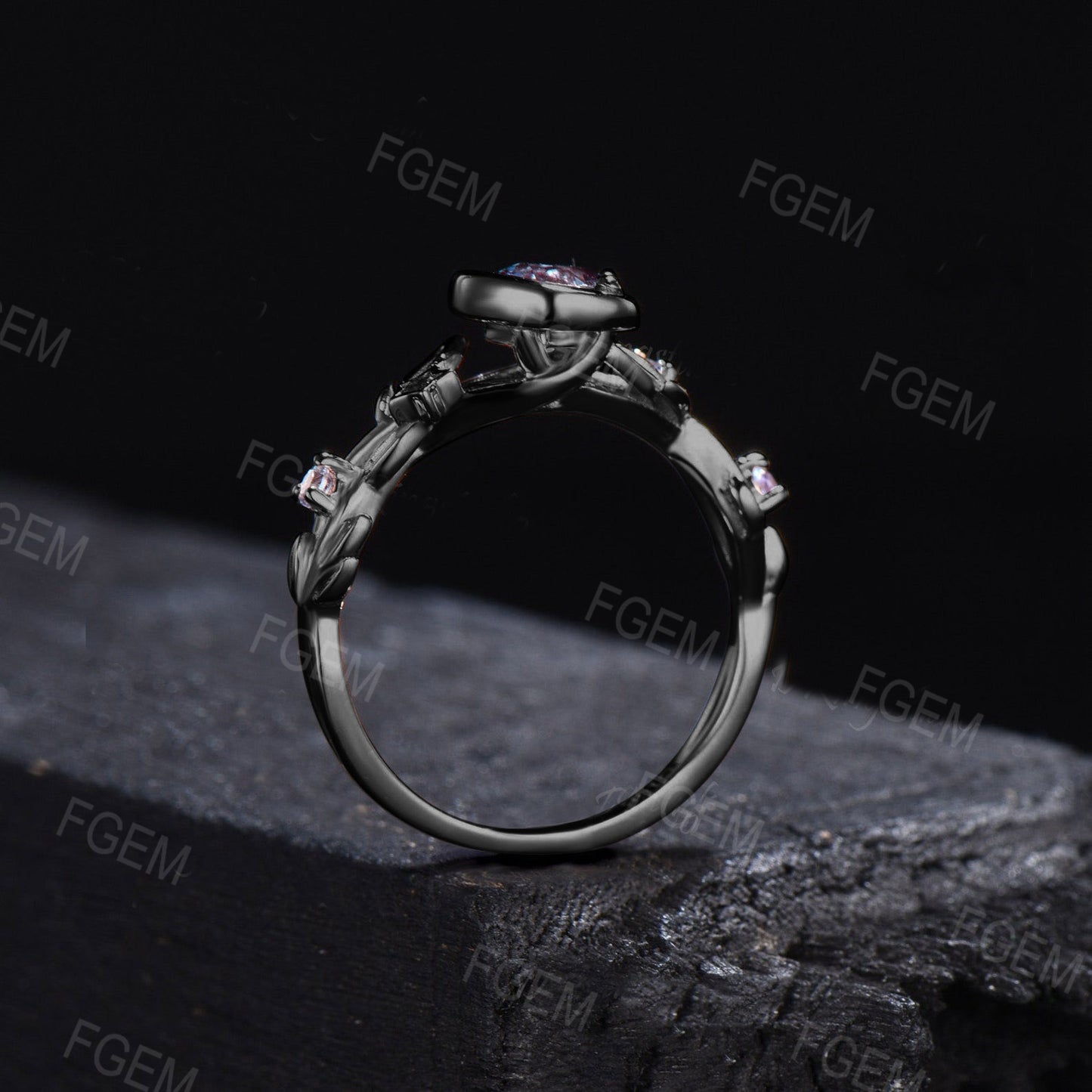 Color-Change Alexandrite Amethyst Black Gold Engagement Ring Moon Star Round Alexandrite Ring Nature Inspired Alexandrite Wedding Ring Women