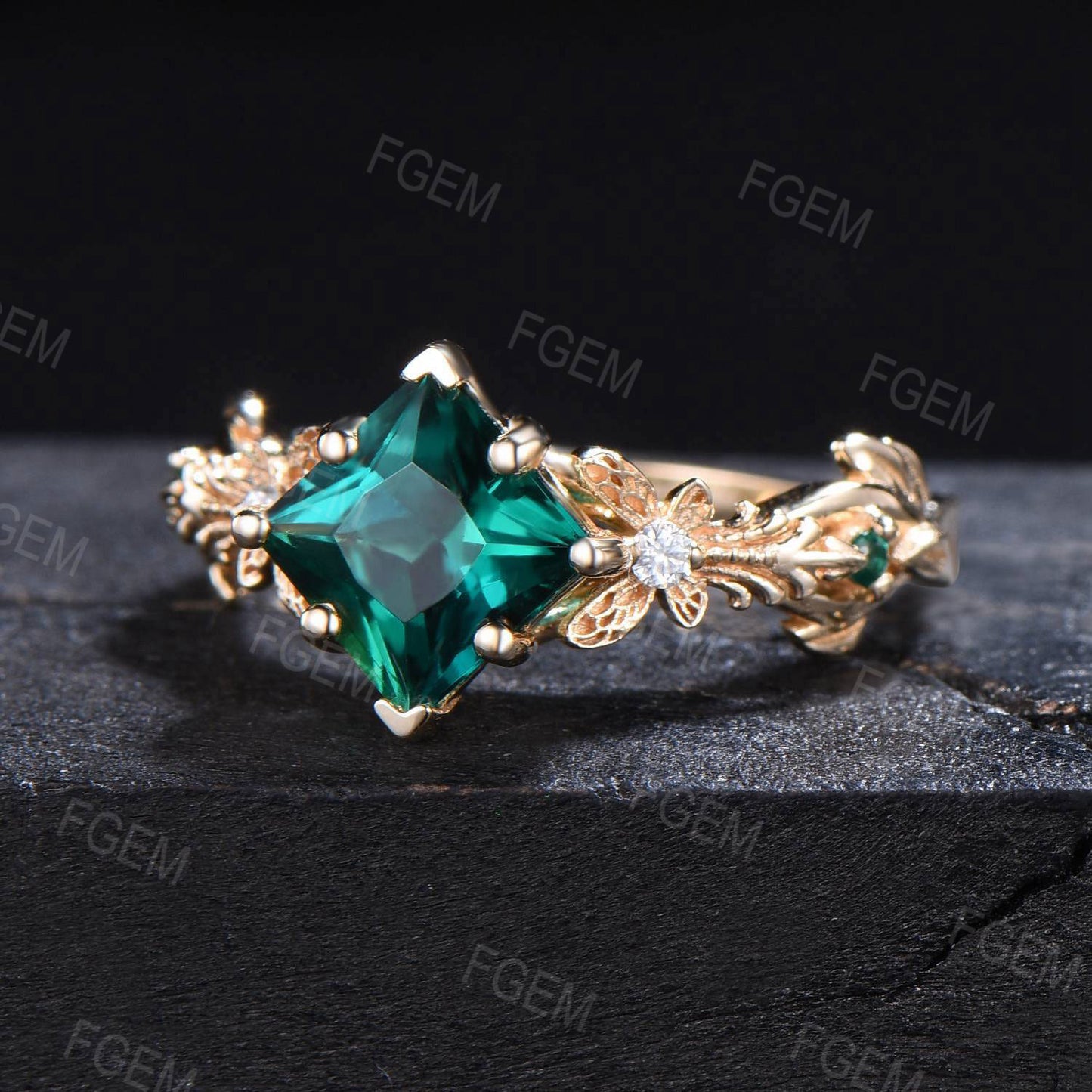 Vintage Princess Cut Emerald Engagement Ring 10k/14k White Gold Filigree Butterfly Ring Unique Green Gemstone Ring May Birthstone Jewelry