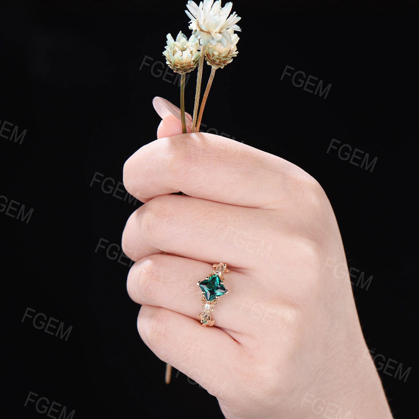 Vintage Princess Cut Emerald Engagement Ring 10k/14k White Gold Filigree Butterfly Ring Unique Green Gemstone Ring May Birthstone Jewelry