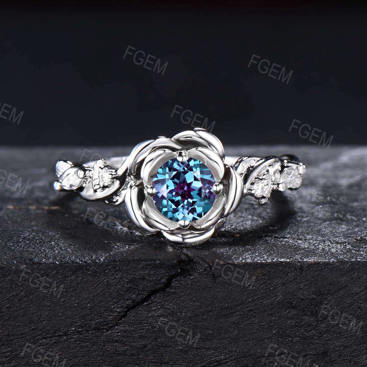 Nature Inspired Flower Alexandrite Ring Unique Round Cut Color-Change Alexandrite Engagement Rings Leaf Moissanite Ring June Birthstone Gift