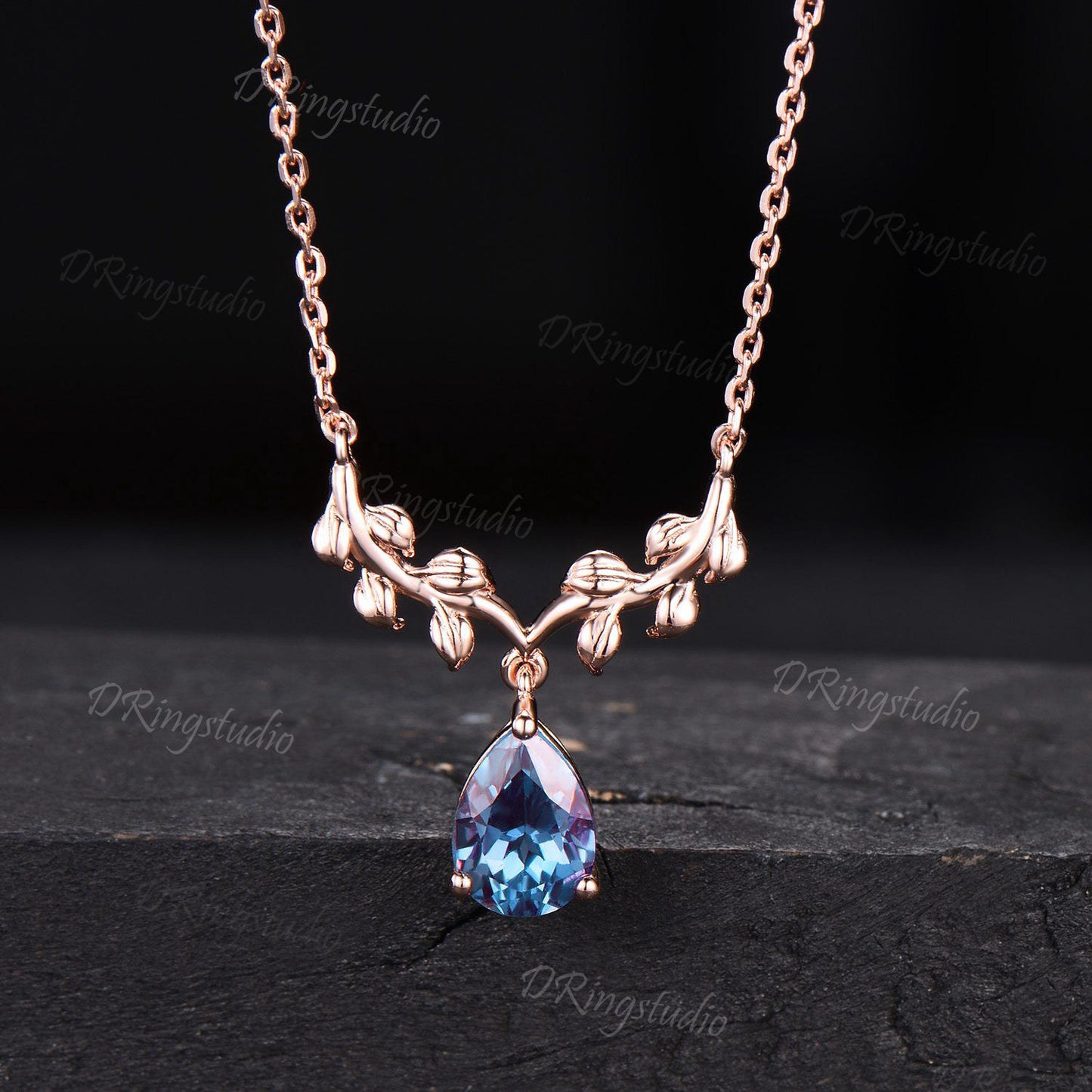 Nature Inspired Color-Change Alexandrite Drop Necklace Pear Teardrop Gemstone Wedding Necklace Vine Branch Solitaire Necklace Proposal Gifts