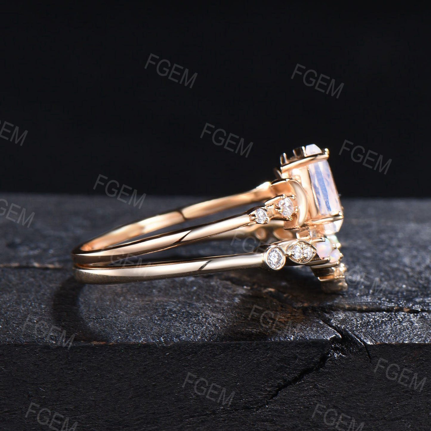 Vintage Teardrop Moonstone Ring Set Celestial Natural Moonstone Engagement Ring 14K Gold Floral Bridal Ring Crescent Moon Moissanite Ring