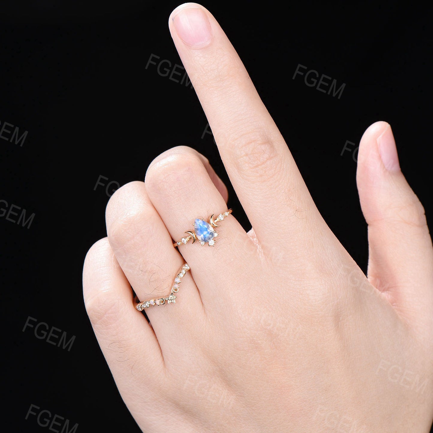 Vintage Teardrop Moonstone Ring Set Celestial Natural Moonstone Engagement Ring 14K Gold Floral Bridal Ring Crescent Moon Moissanite Ring