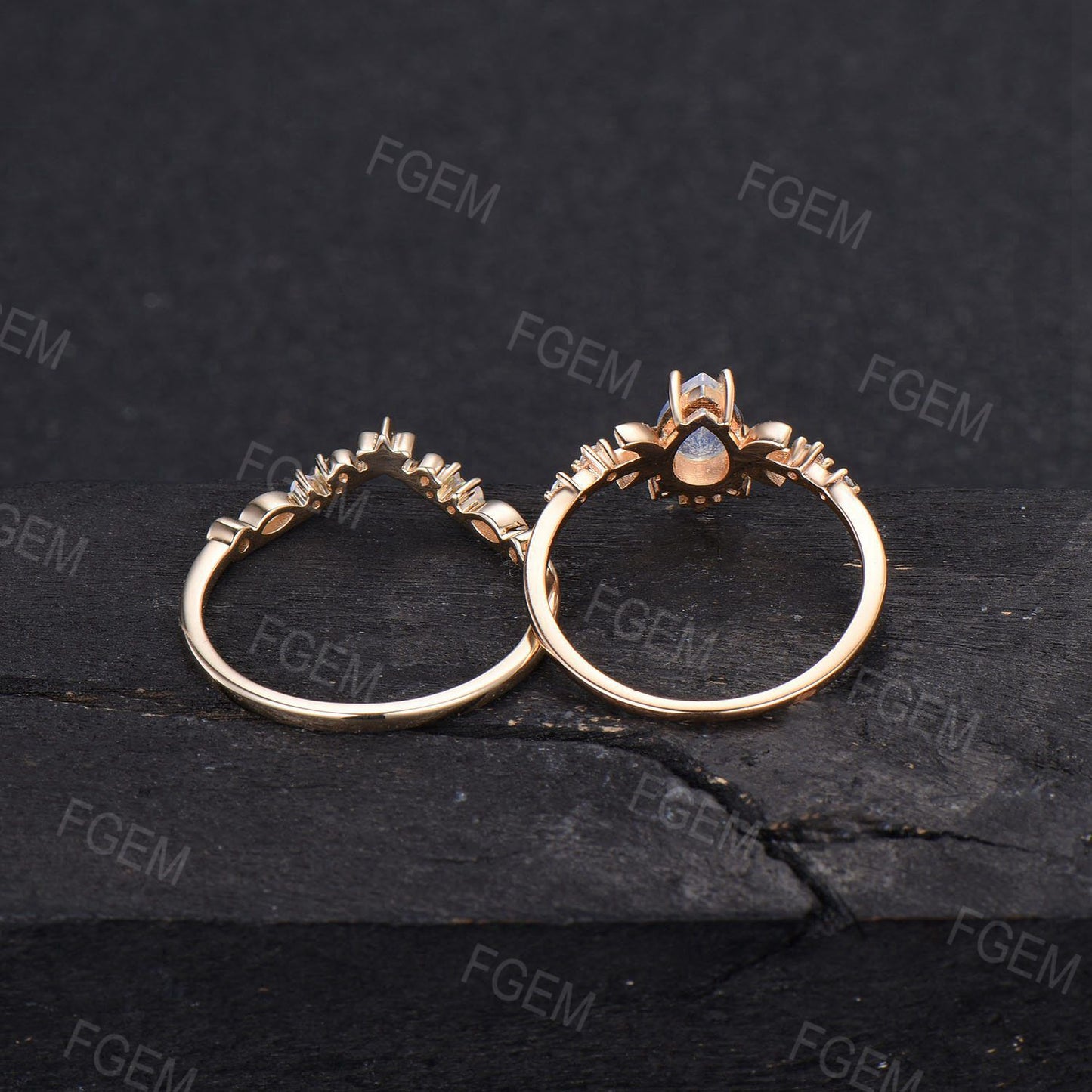 Vintage Teardrop Moonstone Ring Set Celestial Natural Moonstone Engagement Ring 14K Gold Floral Bridal Ring Crescent Moon Moissanite Ring