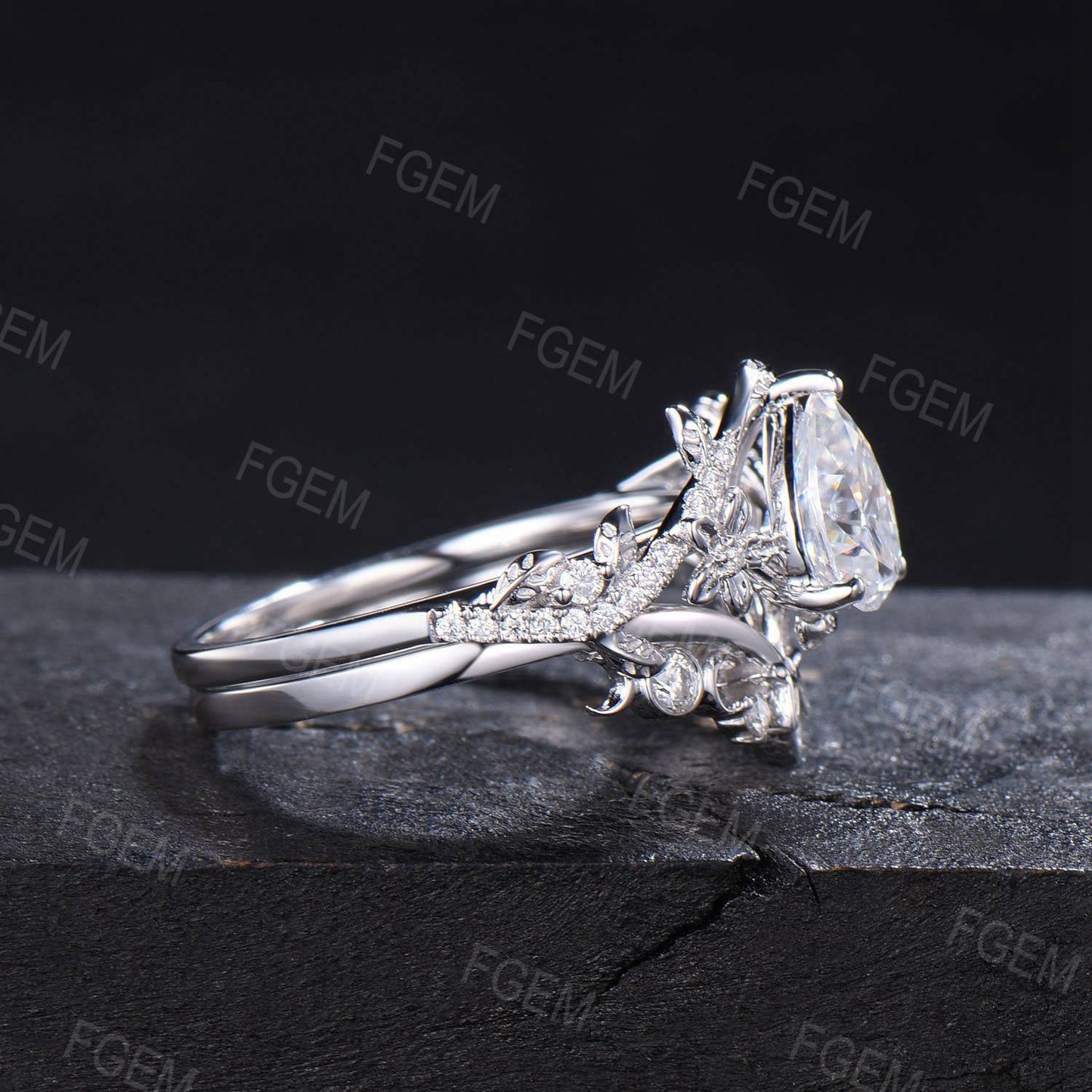Flower Pear Shaped Moissanite Engagement Ring Set Cluster Moissanite Diamond Floral Wedding Ring Gold Celtic Knot Bridal Set Proposal Gifts