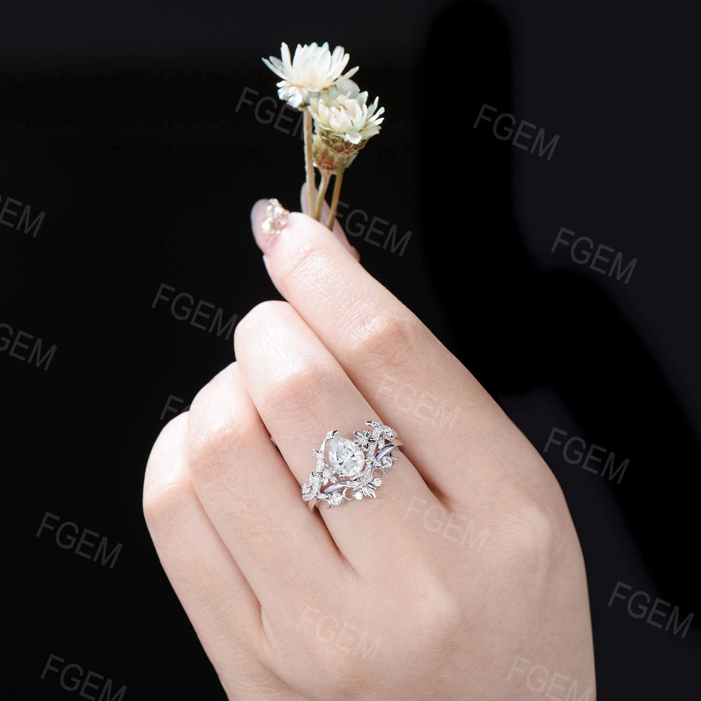 Flower Pear Shaped Moissanite Engagement Ring Set Cluster Moissanite Diamond Floral Wedding Ring Gold Celtic Knot Bridal Set Proposal Gifts