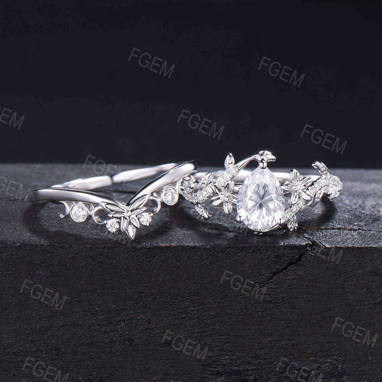 Flower Pear Shaped Moissanite Engagement Ring Set Cluster Moissanite Diamond Floral Wedding Ring Gold Celtic Knot Bridal Set Proposal Gifts