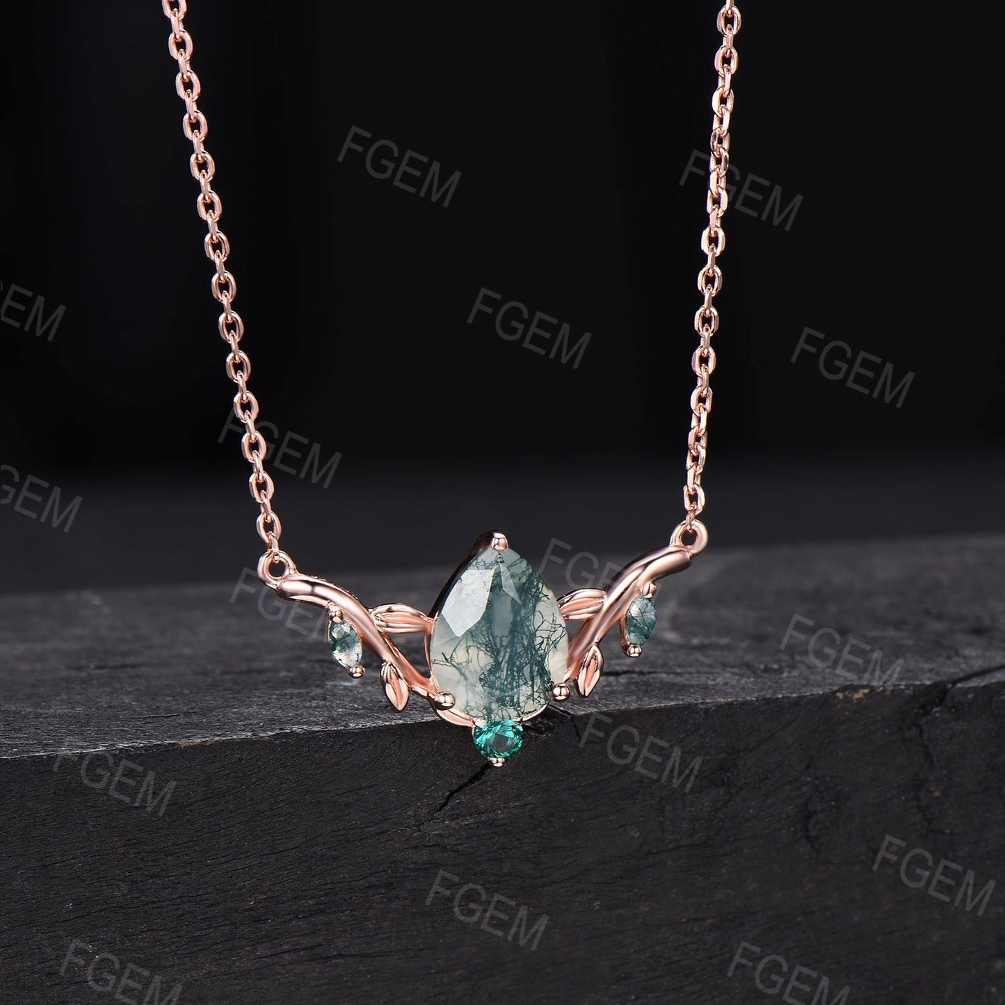 Teardrop Natural Moss Agate Necklace 14k/18k White Gold Necklace Vintage Leaf Vine Emerald Pendant Marquise Green Moss Necklace Women Gifts