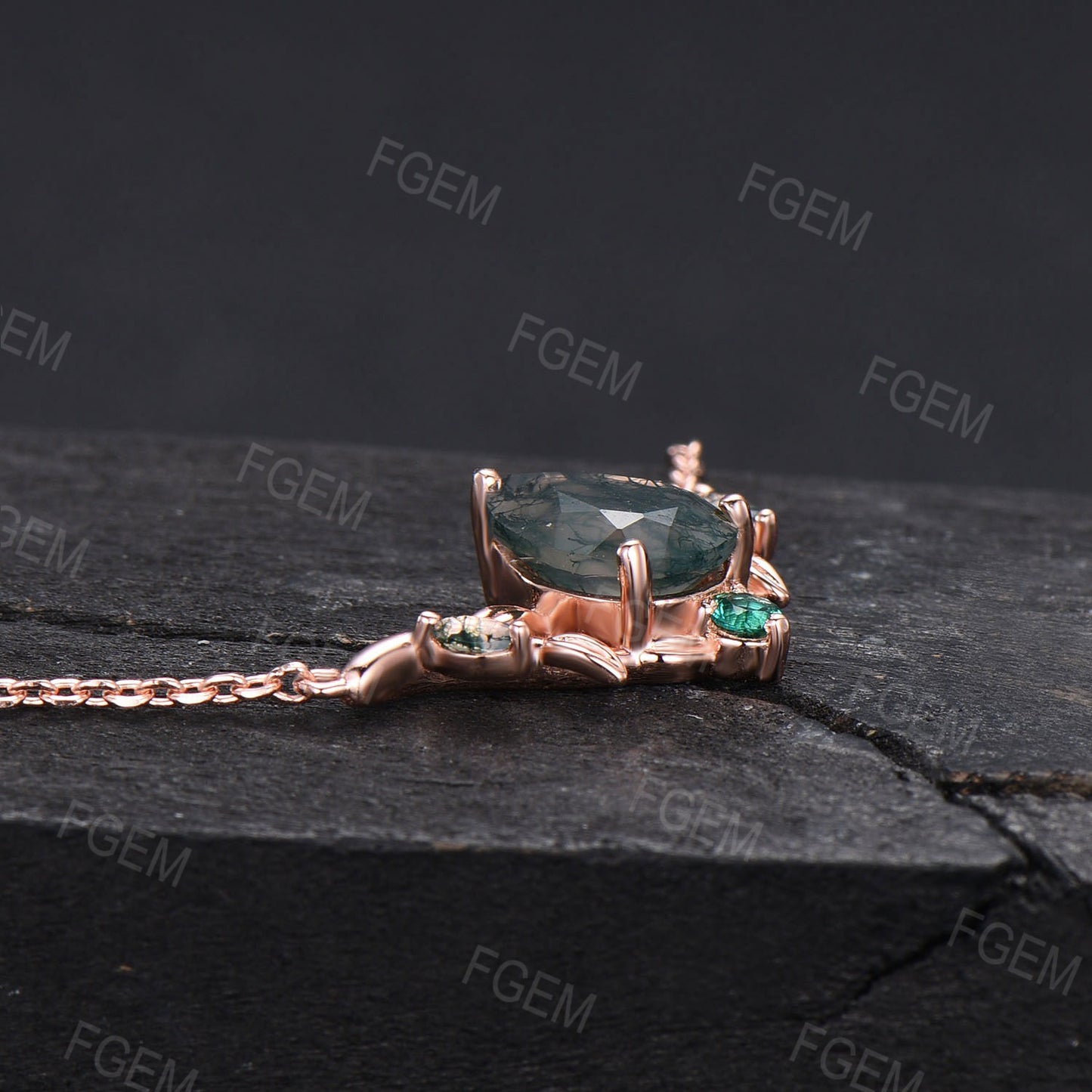 Teardrop Natural Moss Agate Necklace 14k/18k White Gold Necklace Vintage Leaf Vine Emerald Pendant Marquise Green Moss Necklace Women Gifts