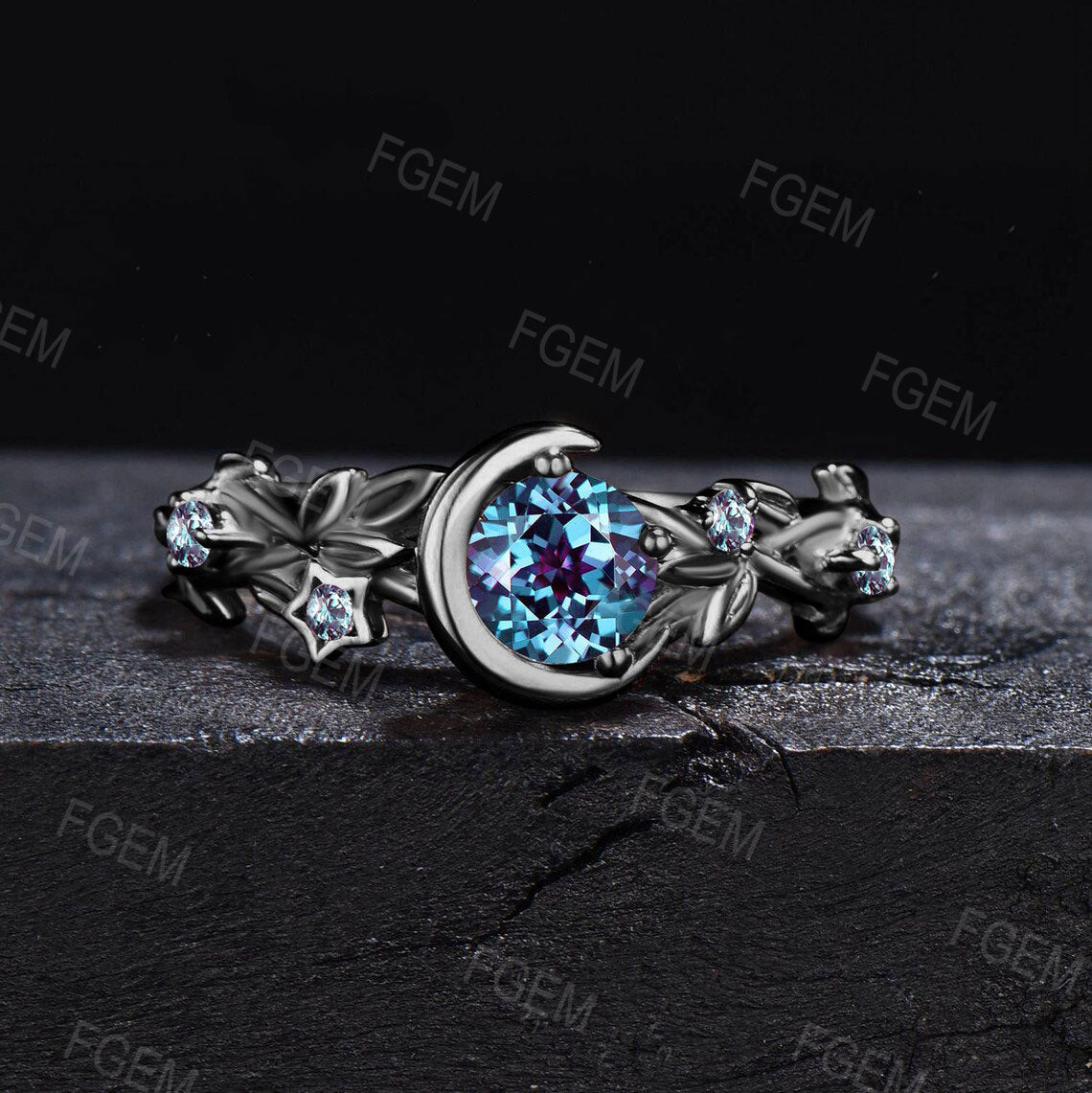 Color-Change Alexandrite Amethyst Black Gold Engagement Ring Moon Star Round Alexandrite Ring Nature Inspired Alexandrite Wedding Ring Women