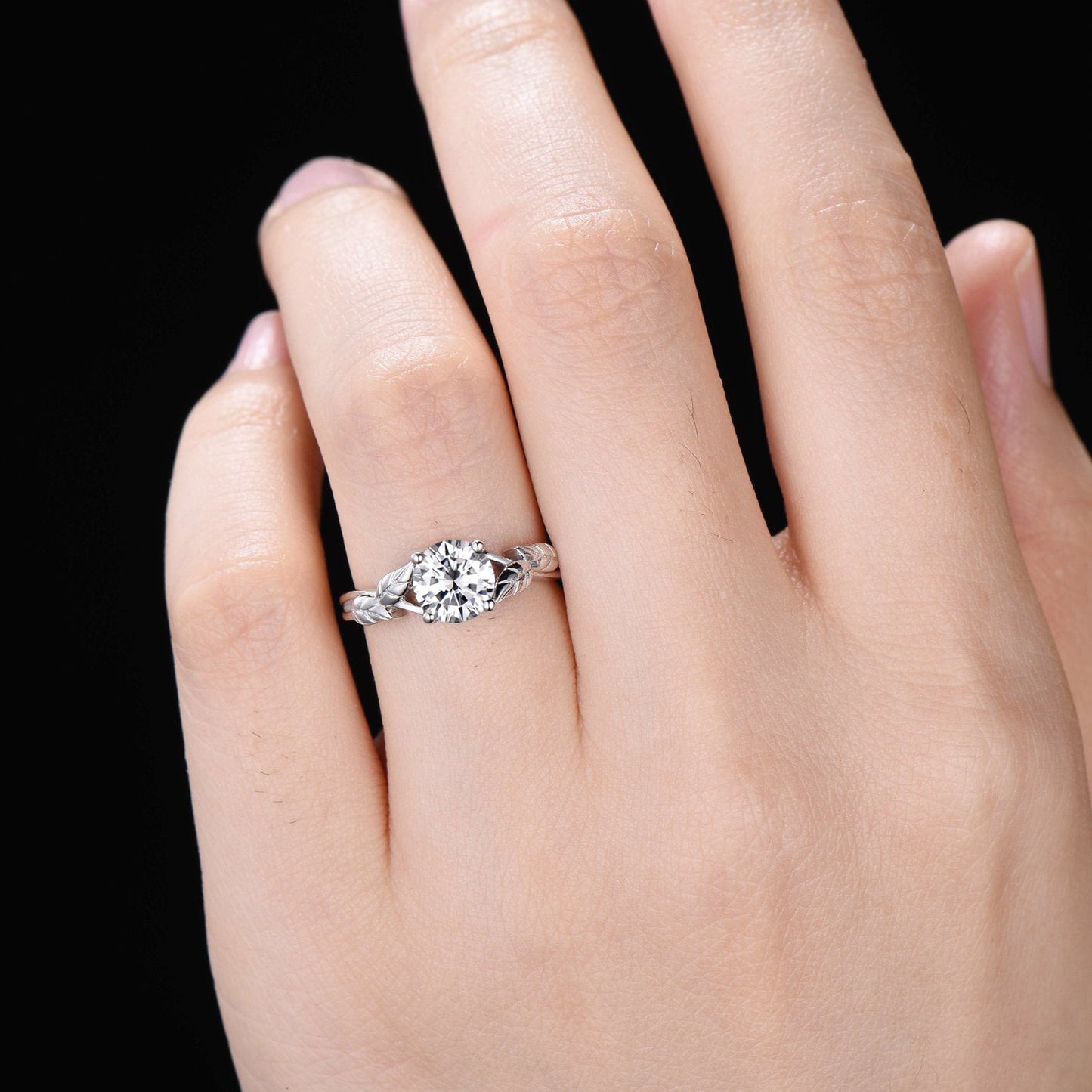 1ct Round Moissanite Engagement Ring Vintage Nature Inspired Moissanite Diamond Rings Leaf Branch Wedding Ring Unique Solitaire Promise Ring