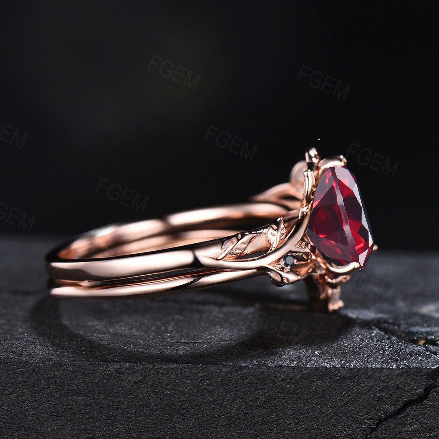 Natural Garnet and Black Diamond Bridal Rings 1.25ct Pear Shaped Red Garnet Engagement Rings Vintage Antique Art Deco Black Spinel Nature Wedding Ring Set