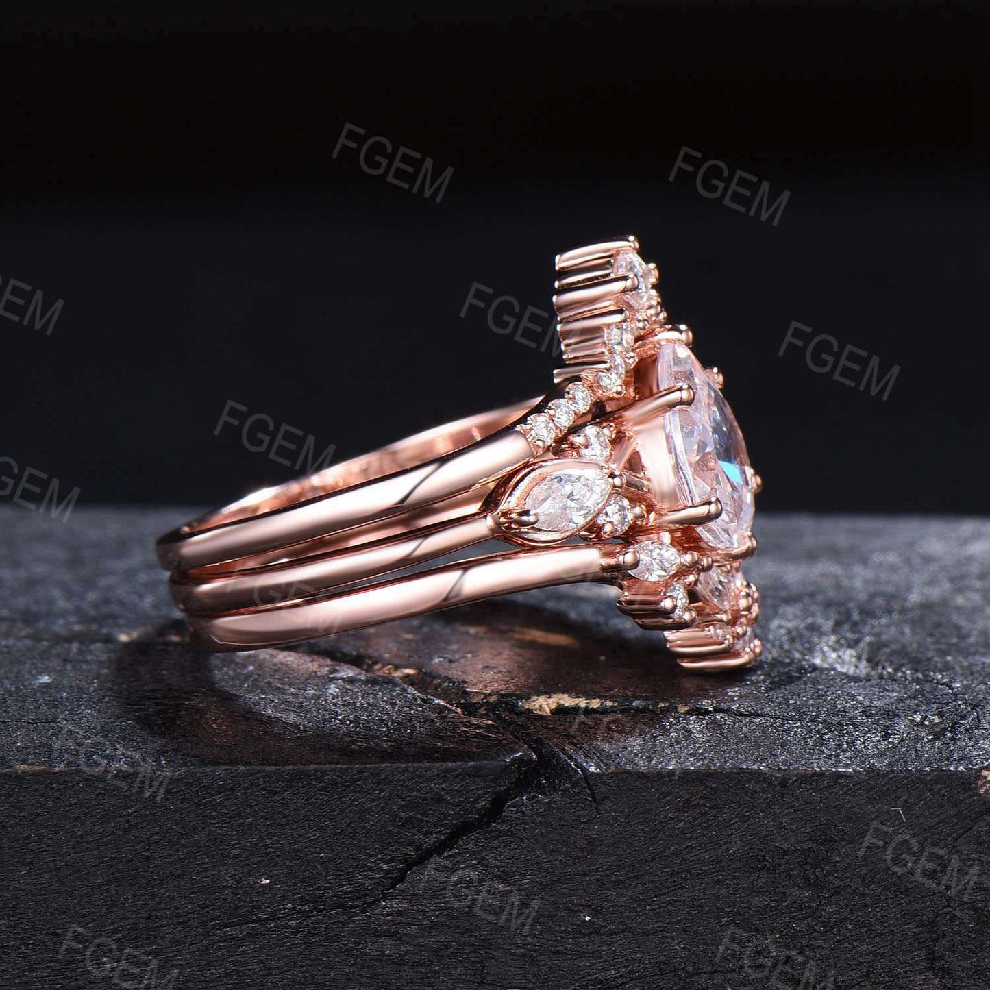 Vintage 1.25CT Pear Shaped Moissanite Engagement Ring Set Art Deco Crown Cluster Rose Gold Ring Women Unique Diamond Wedding Ring Set