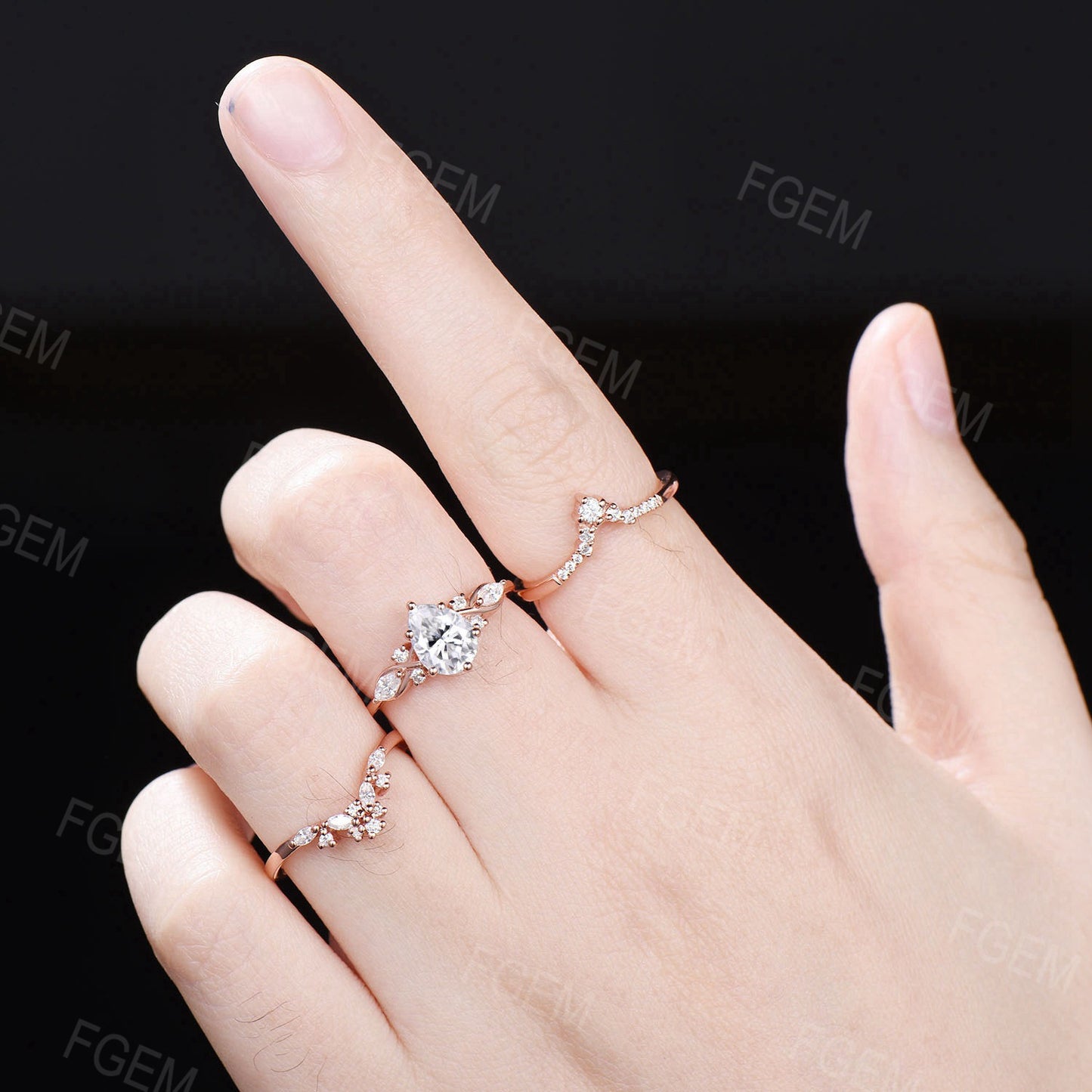 Vintage 1.25CT Pear Shaped Moissanite Engagement Ring Set Art Deco Crown Cluster Rose Gold Ring Women Unique Diamond Wedding Ring Set