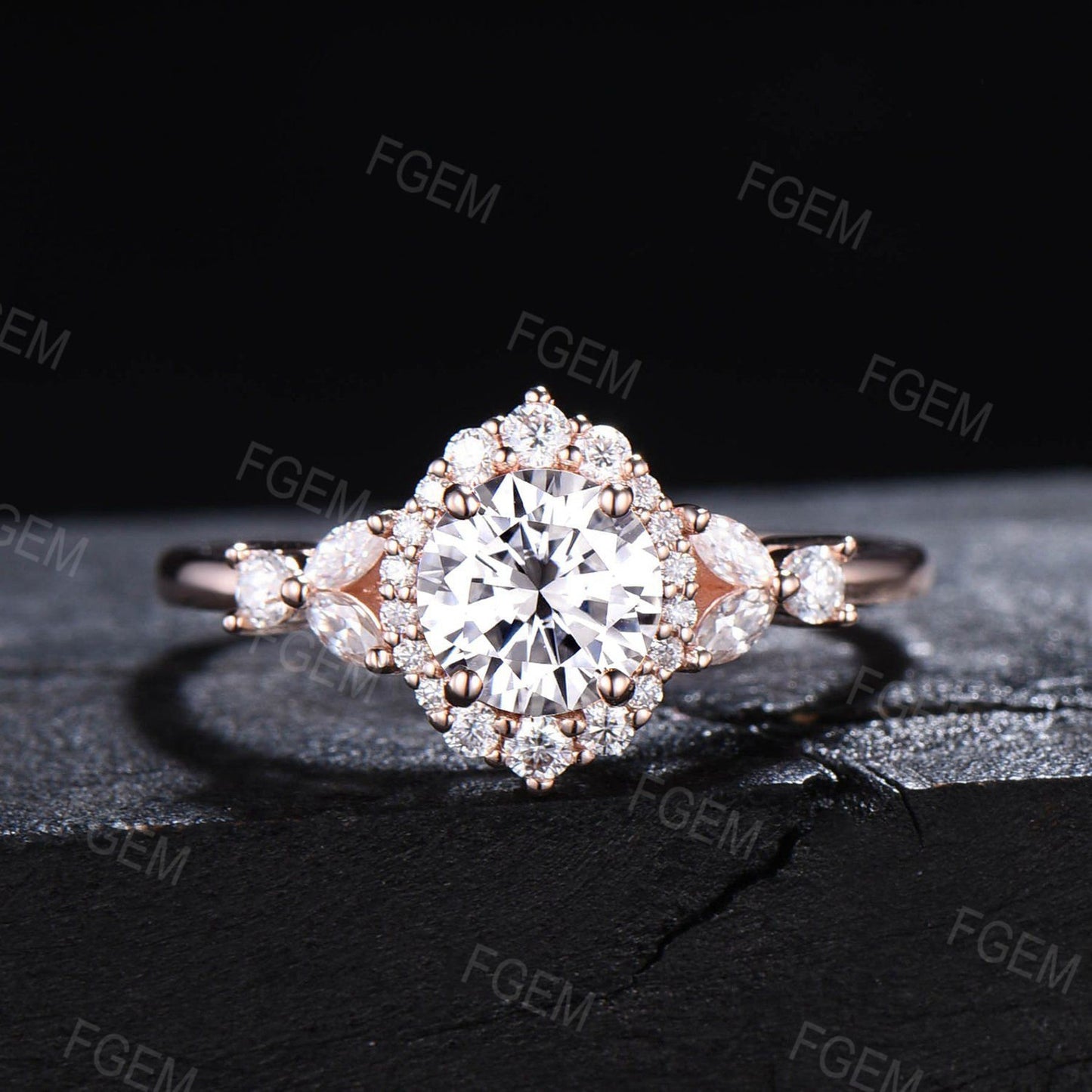 Unique Flower Design Moissanite Diamond Halo Wedding Ring Set 14K Rose Gold Round Moissanite Engagement Ring Vintage Anniversary Gifts