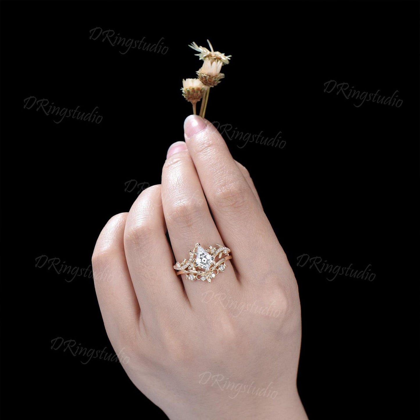 Kite Cut Lab Grown Diamond Engagement Ring 14k Yellow Gold Leaf Moon Wedding Ring Set Floral Diamond Ring IGI Certified Diamond Promise Ring