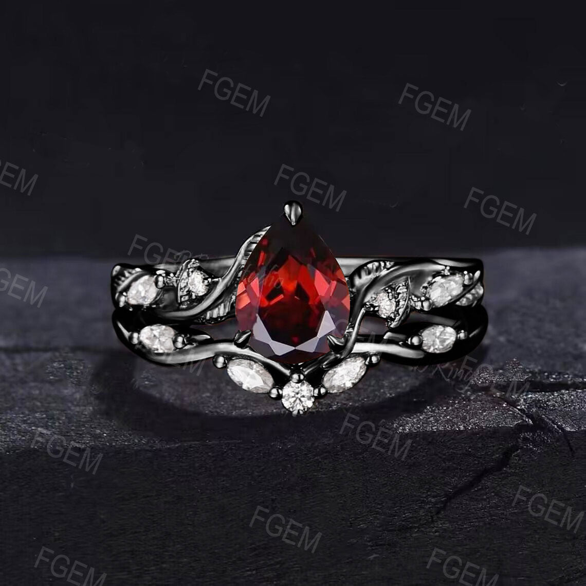Pear Natural Garnet Engagement Ring Set Nature Inspired Jewelry 14K Rose/Black Gold Twig Vine Red Garnet Bridal Set January Birthstone Gift