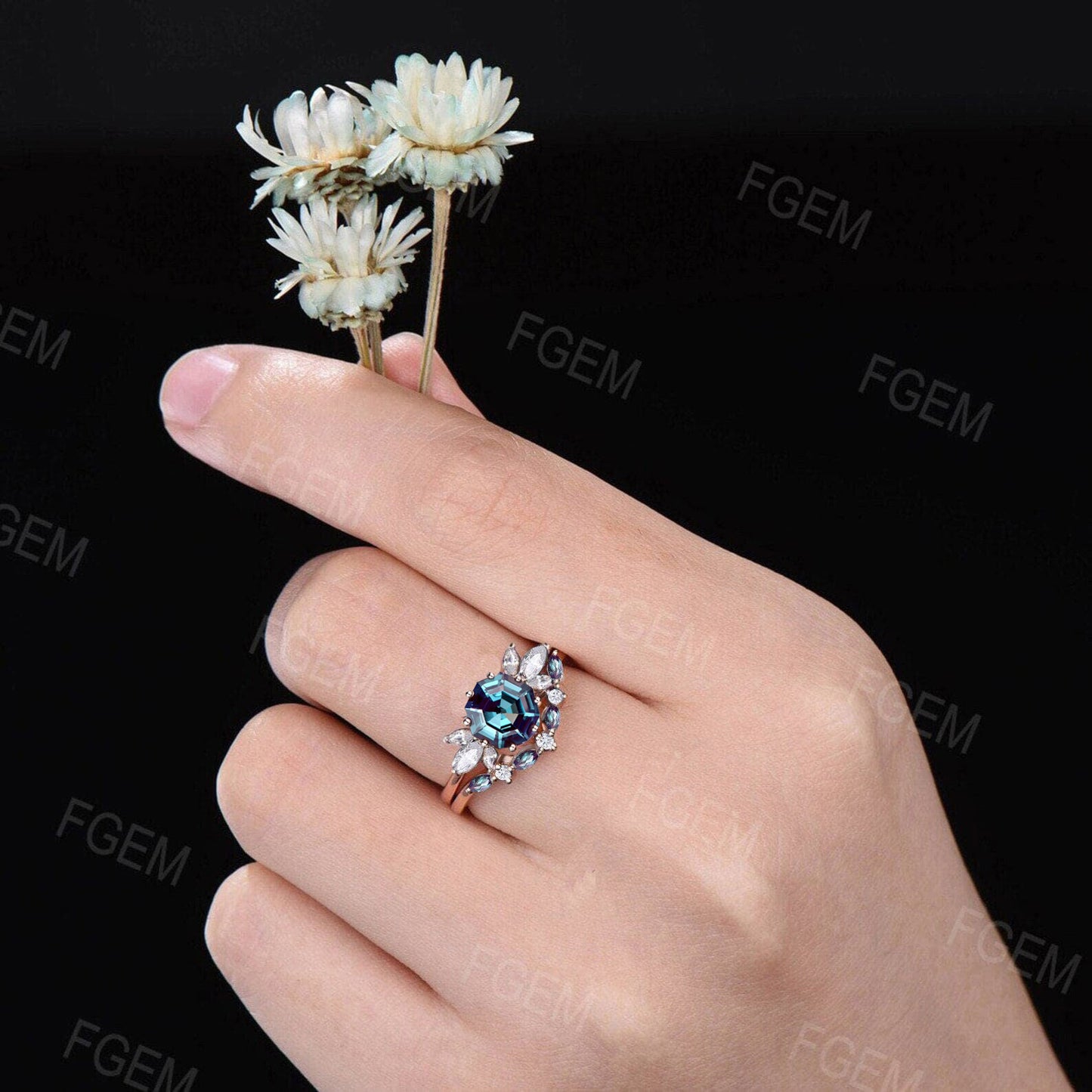 7mm Octagon Cut Color-Change Alexandrite Ring Set Cluster Moissanite Ring 14K Rose Gold Alexandrite Bridal Ring Vintage June Birthstone Gifts