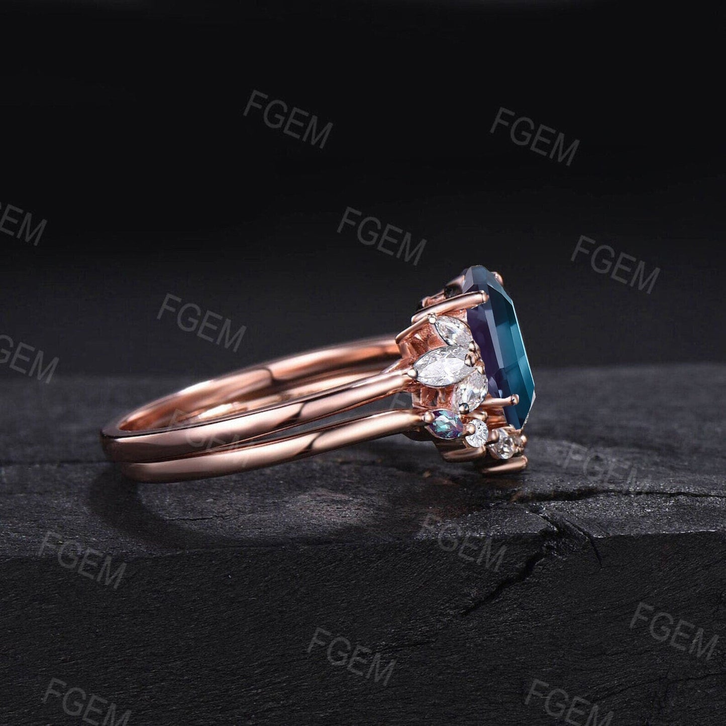 7mm Octagon Cut Color-Change Alexandrite Ring Set Cluster Moissanite Ring 14K Rose Gold Alexandrite Bridal Ring Vintage June Birthstone Gifts