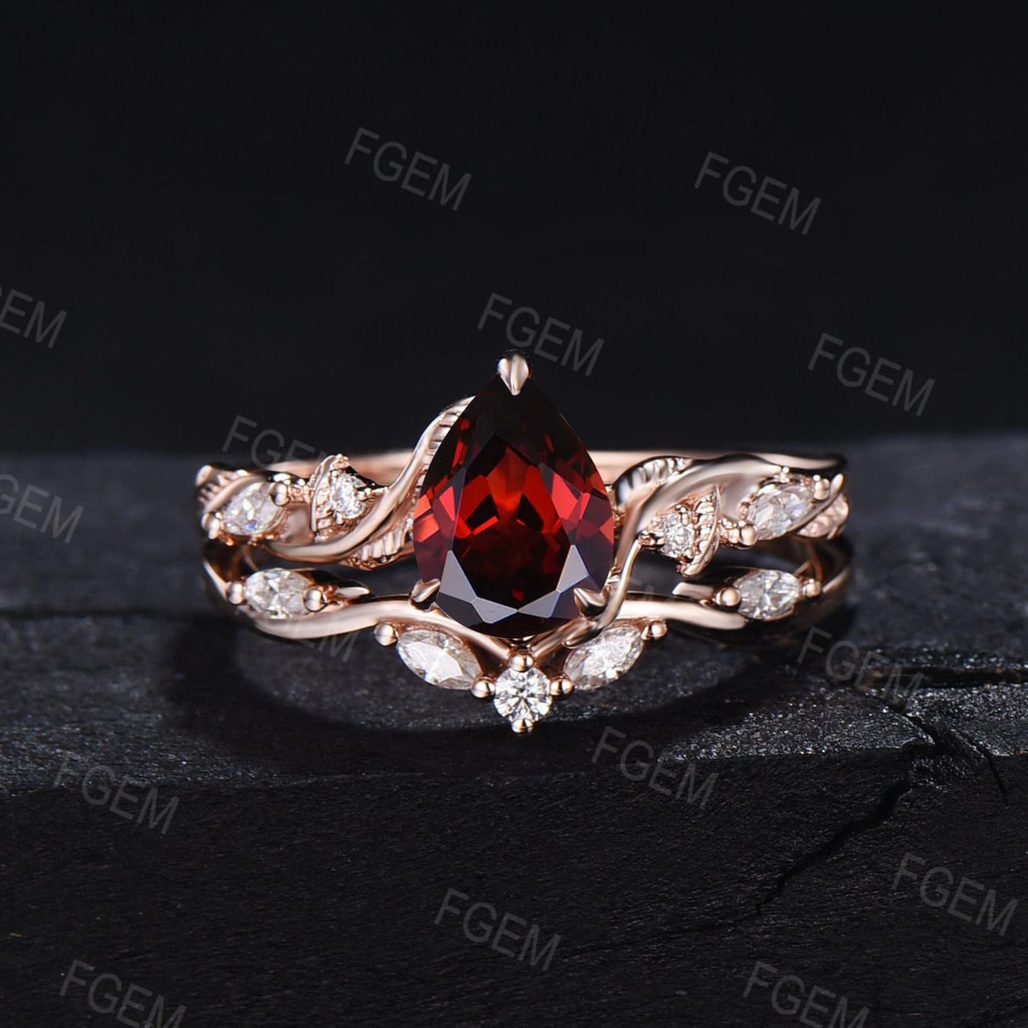 Pear Natural Garnet Engagement Ring Set Nature Inspired Jewelry 14K Rose/Black Gold Twig Vine Red Garnet Bridal Set January Birthstone Gift