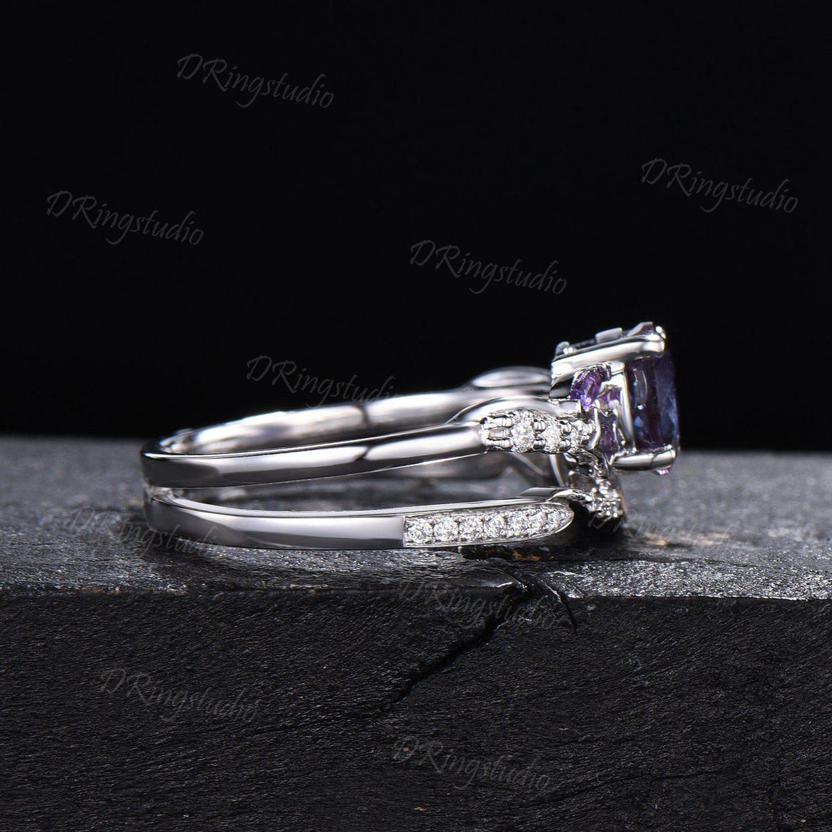 Black Gold Moon Nebula Blue Sandstone Ring Set Celestial Round Blue Goldstone Star Engagement Ring Amethyst Cluster Promise Bridal Ring Set
