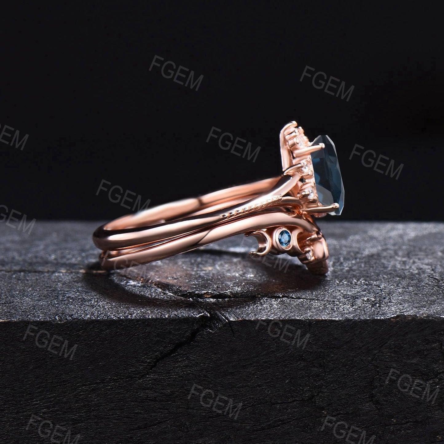 Pear Natural London Blue Topaz Ring Set Nature Inspired Topaz Split Bridal Set Unique Leaf Band December Birthstone Ring Celestial Ring Gift