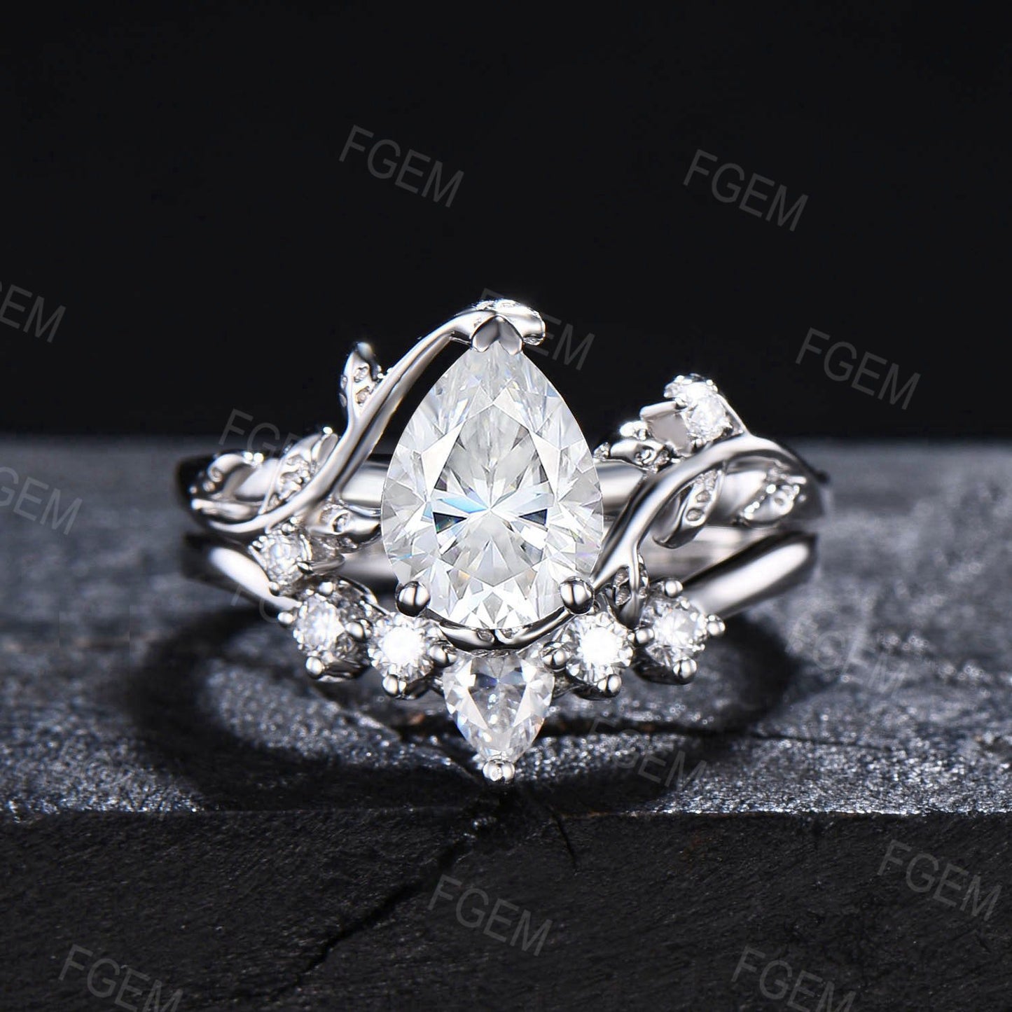 1.25ct Pear Moissanite Wedding Ring Set Nature Inspired Moissanite Diamond Engagement Ring Leaf Vine Branch Bridal Set Unique Promise Gifts