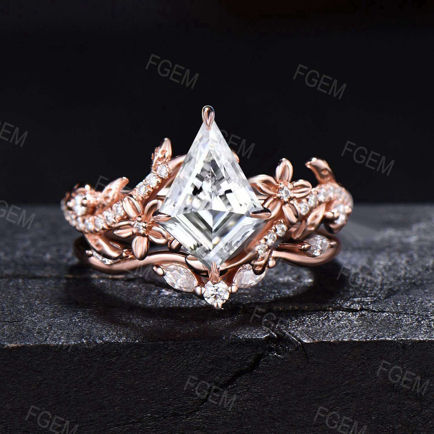 Twig Twist Kite Cut Moissanite Engagement Ring Dainty Floral Moissanite Wedding Ring Set Branch Leaf Ring 14k Rose Gold 2PCS Bridal Ring Set