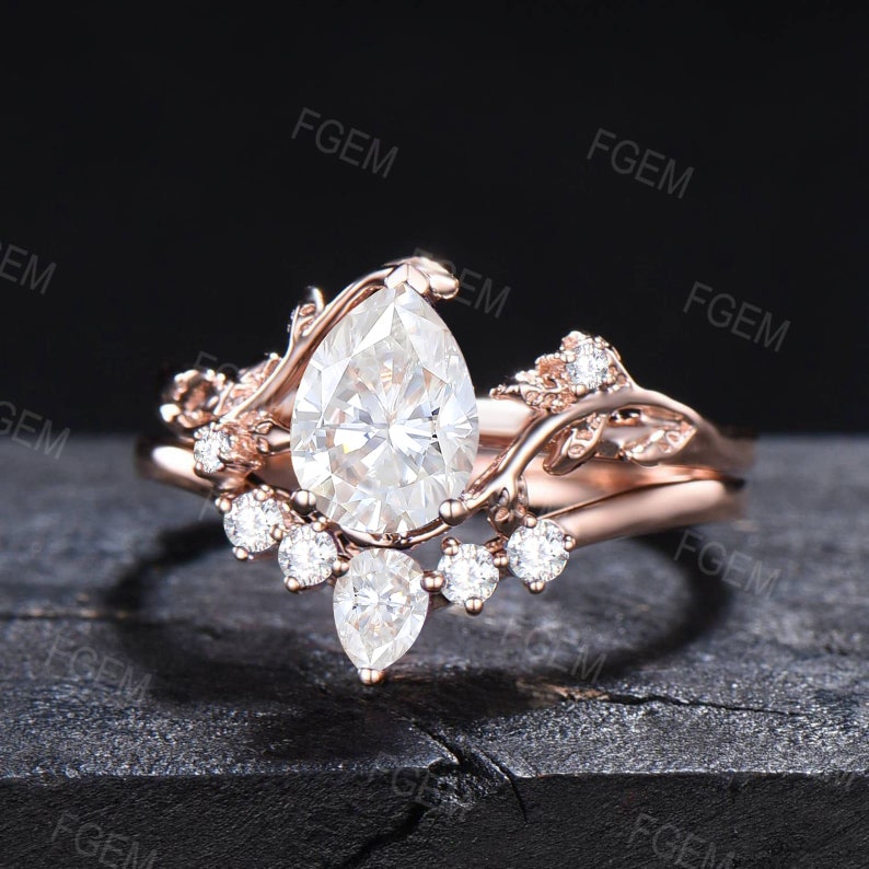 1.25ct Pear Moissanite Wedding Ring Set Nature Inspired Moissanite Diamond Engagement Ring Leaf Vine Branch Bridal Set Unique Promise Gifts