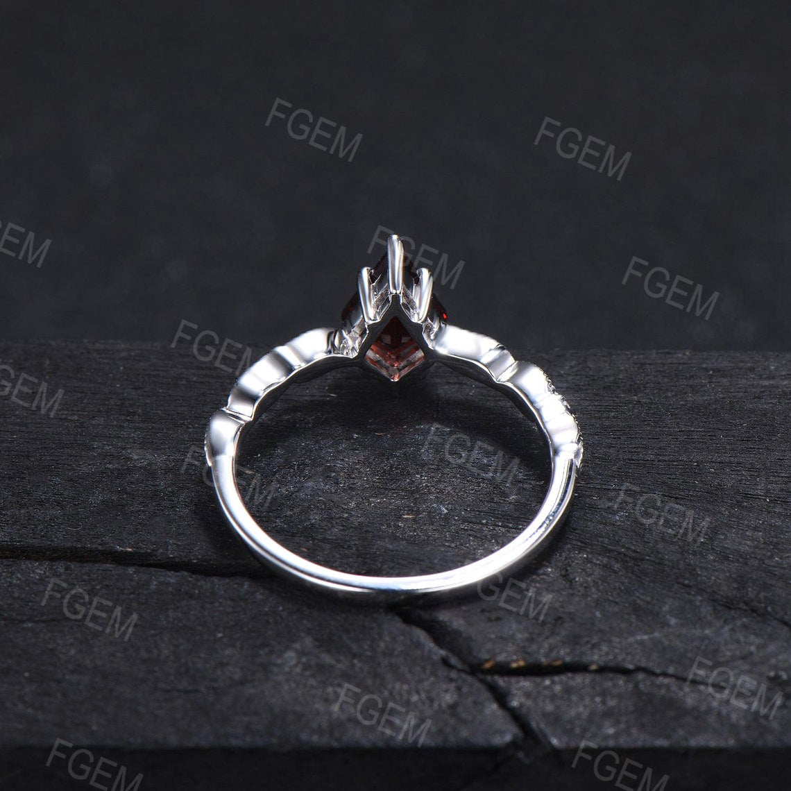 1ct Kite Cut Natural Garnet Ring Kite Shaped Nature Inspired Leaf Band Garnet Solitaire Ring 10K Rose Gold January Birthstone Promise Ring