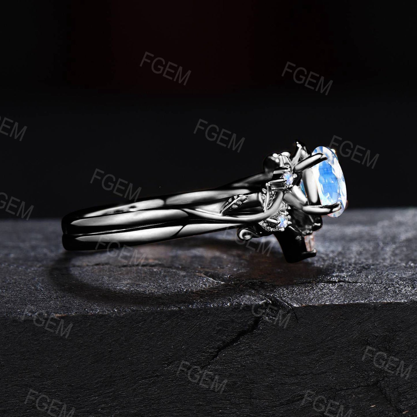 Black Gold Engagement Ring 6.5mm Round Rainbow Moonstone Ring Set Branch Leaf Natural Moonstone Bridal Set Blue Crystal Ring Proposal Gifts