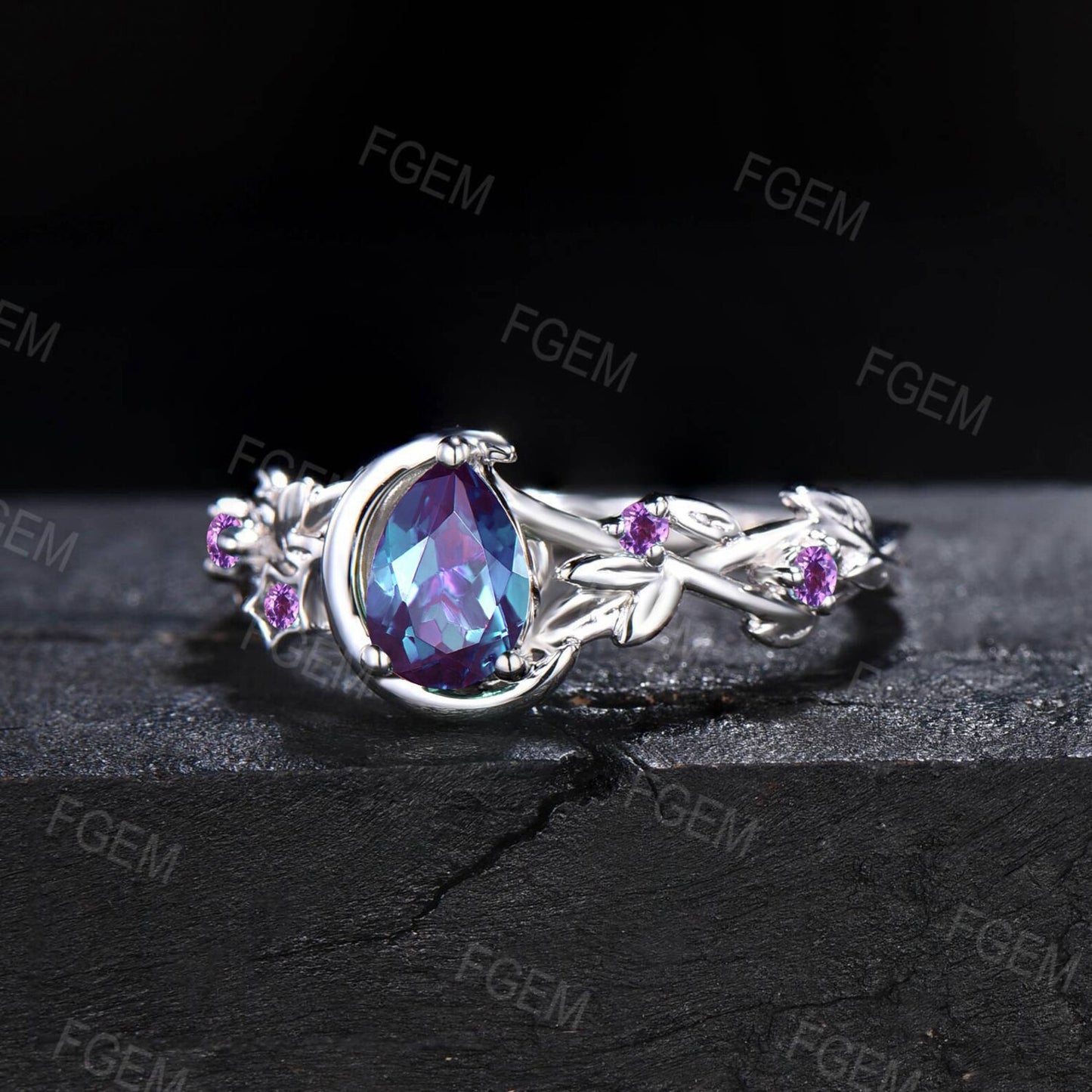 Nature Inspired Color-Change Alexandrite Engagement Ring Moon Star Design Pear Alexandrite Ring Cluster Purple Amethyst Branch Wedding Ring