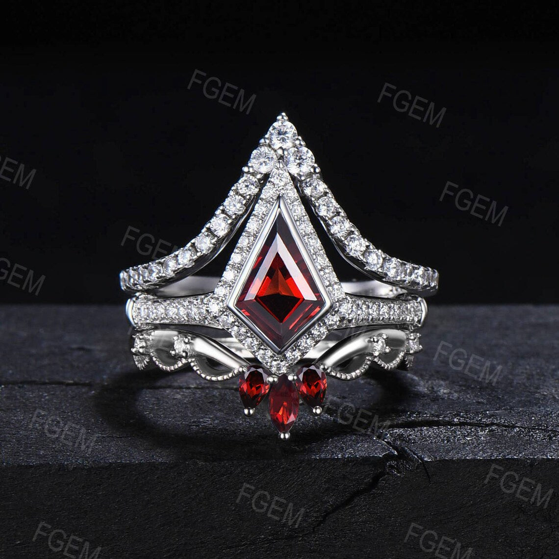 Kite Cut Natural Red Garnet Halo Engagement Ring Set 10K White Gold Moissanite Garnet Bezel Wedding Bridal Set Unique Anniversary Gift Women