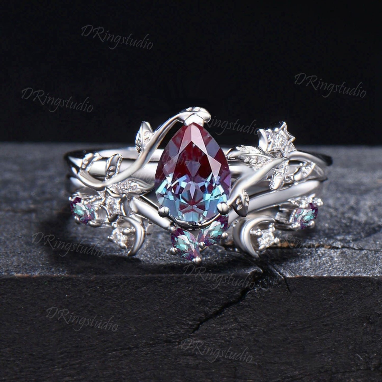 Princess Cut Alexandrite Engagement Ring Set Nature Inspired Black Gold Ring Moon Leaf Moissanite Wedding Ring Set