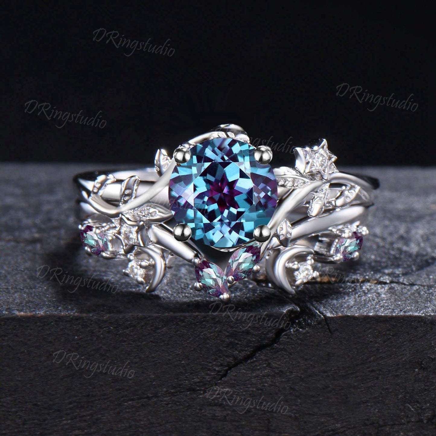 Princess Cut Alexandrite Engagement Ring Set Nature Inspired Black Gold Ring Moon Leaf Moissanite Wedding Ring Set