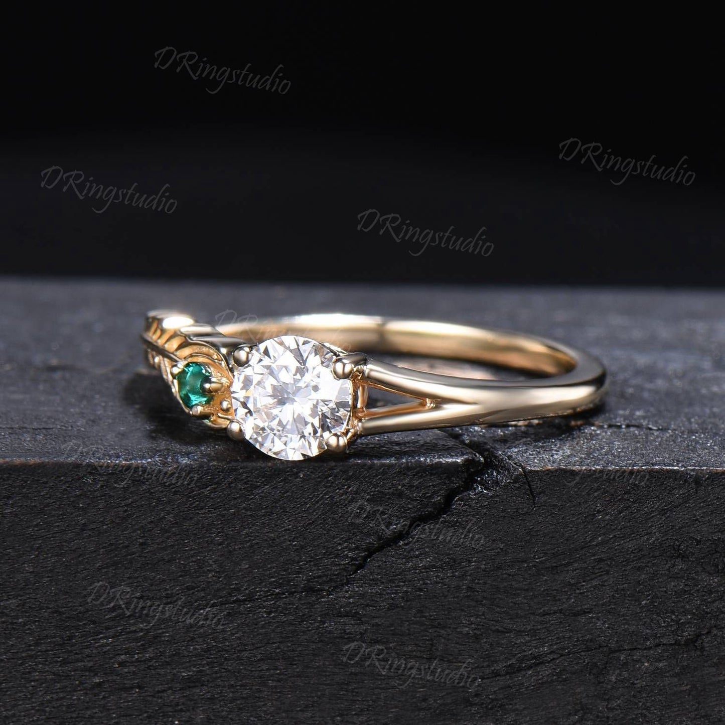 Unique Peacock Ring Round Cut Vintage Moissanite Engagement Ring Dainty Gold Peacock Feather Diamond Ring Bohemian Jewelry Gift for Women