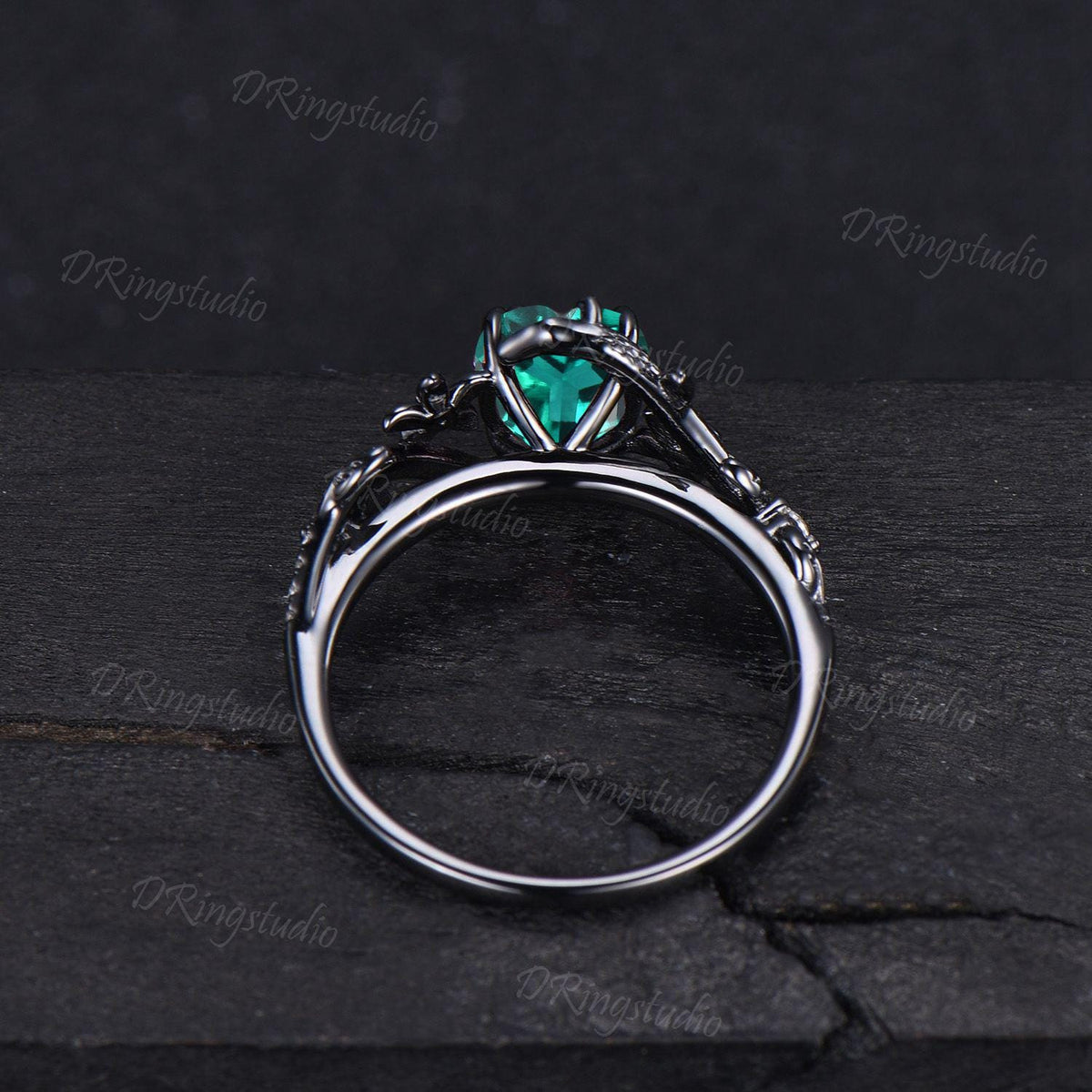Antique Snake Ring Vintage Heart Cut Green Emerald Engagement Ring Gothic Black Gold Serpent Wedding Ring Black Boho May Birthstone Jewelry