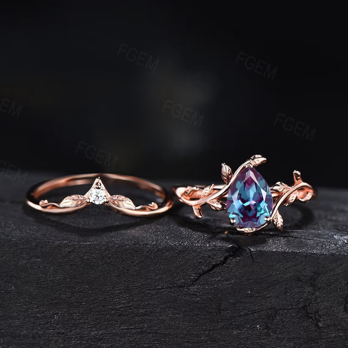Nature Inspired Ring Set Pear Shaped Color-Change Alexandrite Engagement Ring Leaf Vine Ring Set Unique Solitaire Promise Ring For Women