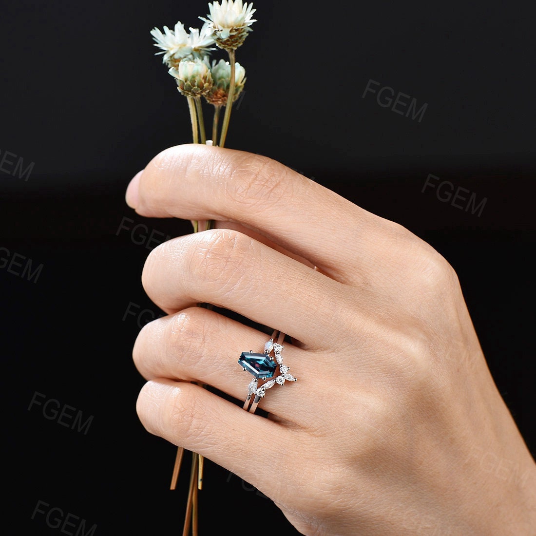 Coffin Shaped Alexandrite Ring Set for Women Long Hexagon Alexandrite Engagement Ring Marquise Cut Moonstone Moissanite Vintage Wedding Ring