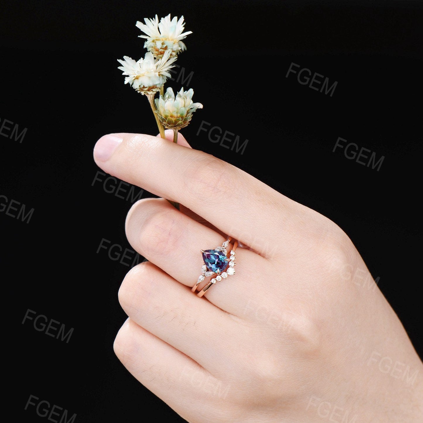 1.25ct Pear Shaped Alexandrite Ring Set June Birthstone Wedding Ring Alexandrite Cluster Engagement Ring Unique Birthday/Promise Gift Women