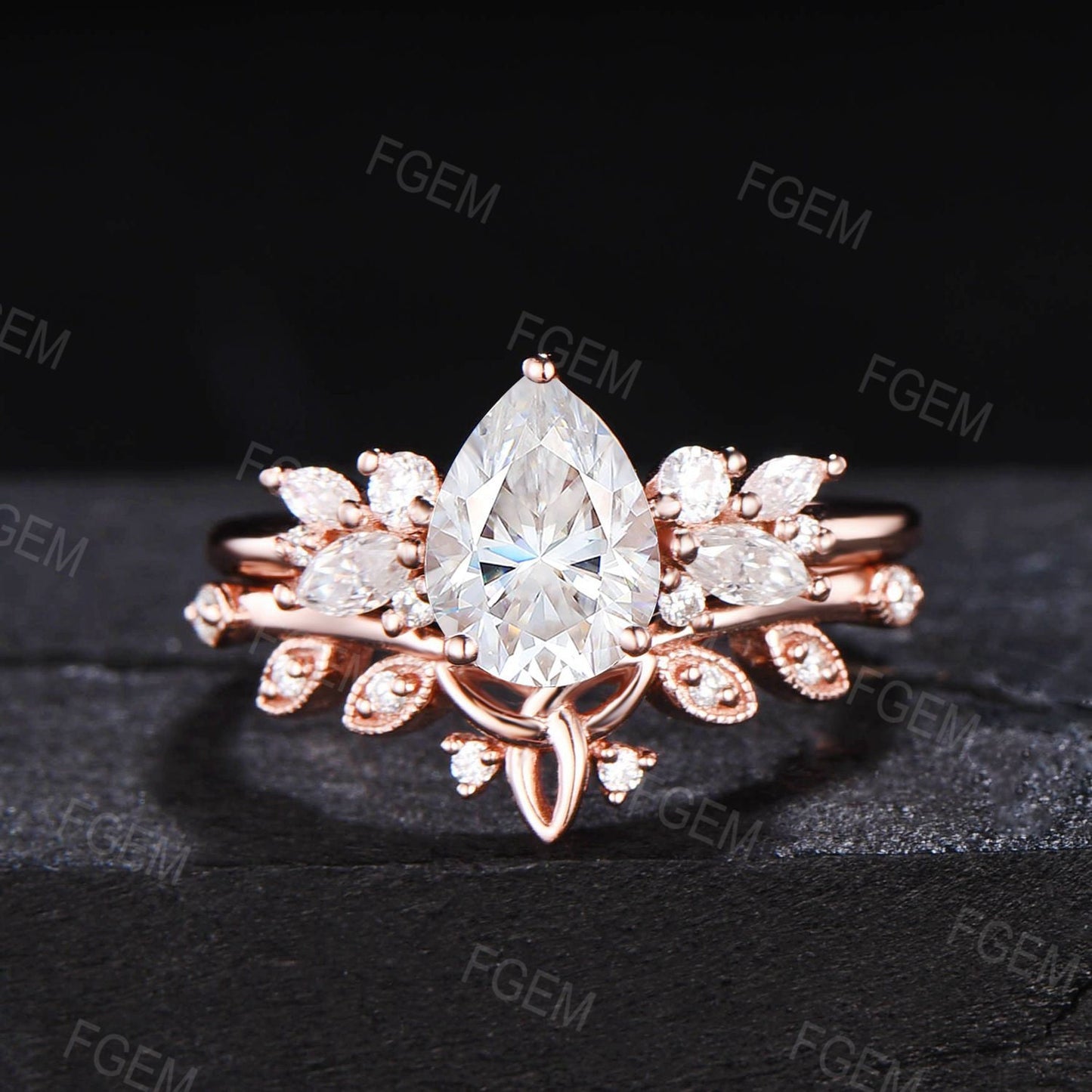 Pear Wedding Ring Set 1.25ct Moissanite Nature Engagement Ring April Birthstone Cluster Moissanite Diamond Ring Anniversary Gift for Women
