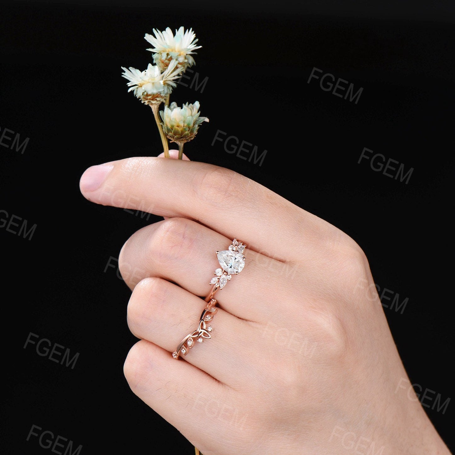Pear Wedding Ring Set 1.25ct Moissanite Nature Engagement Ring April Birthstone Cluster Moissanite Diamond Ring Anniversary Gift for Women