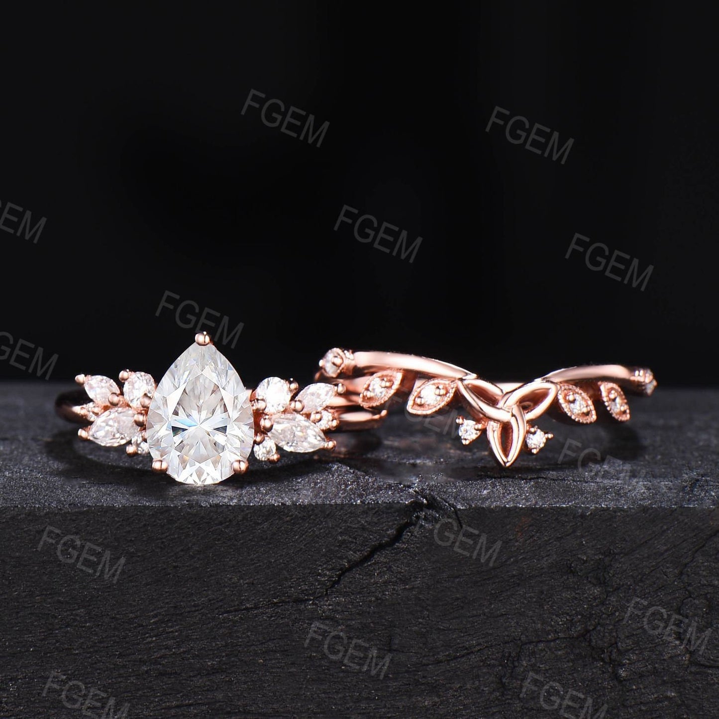 Pear Wedding Ring Set 1.25ct Moissanite Nature Engagement Ring April Birthstone Cluster Moissanite Diamond Ring Anniversary Gift for Women