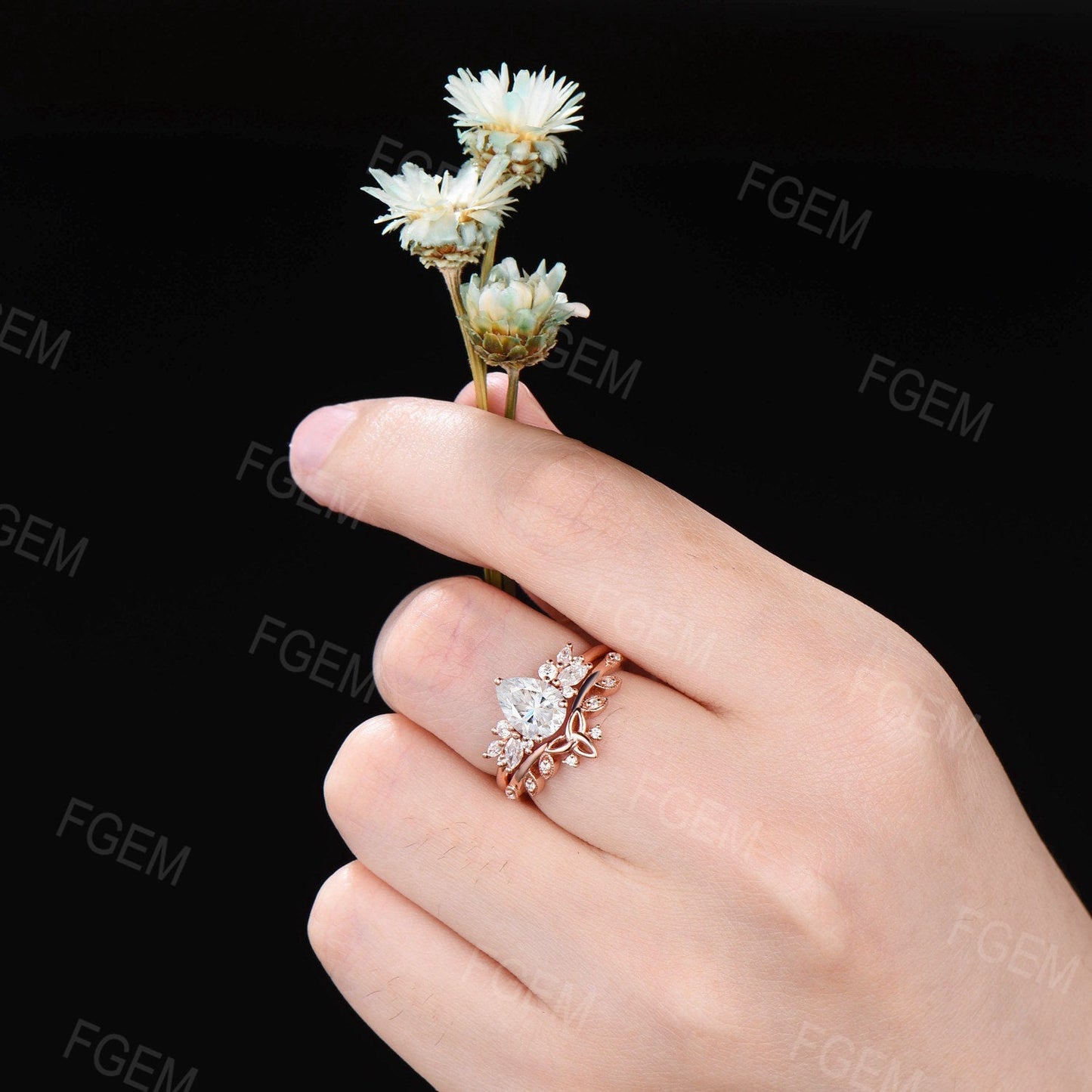 Pear Wedding Ring Set 1.25ct Moissanite Nature Engagement Ring April Birthstone Cluster Moissanite Diamond Ring Anniversary Gift for Women