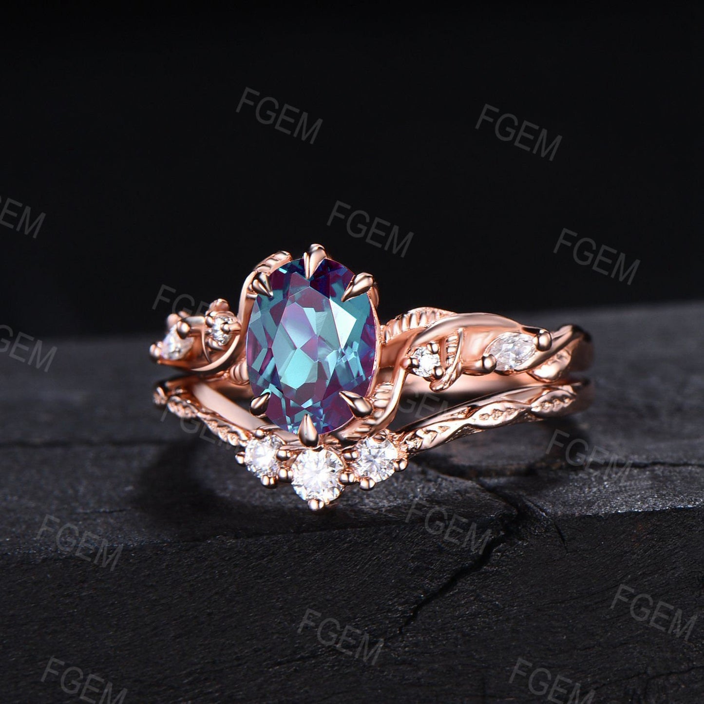 Nature Inspired Alexandrite Ring Set 1.5ct Oval Cut Color-Change Alexandrite Engagement Ring Leaf Ring Set Moissanite Vine Wedding Ring Gift