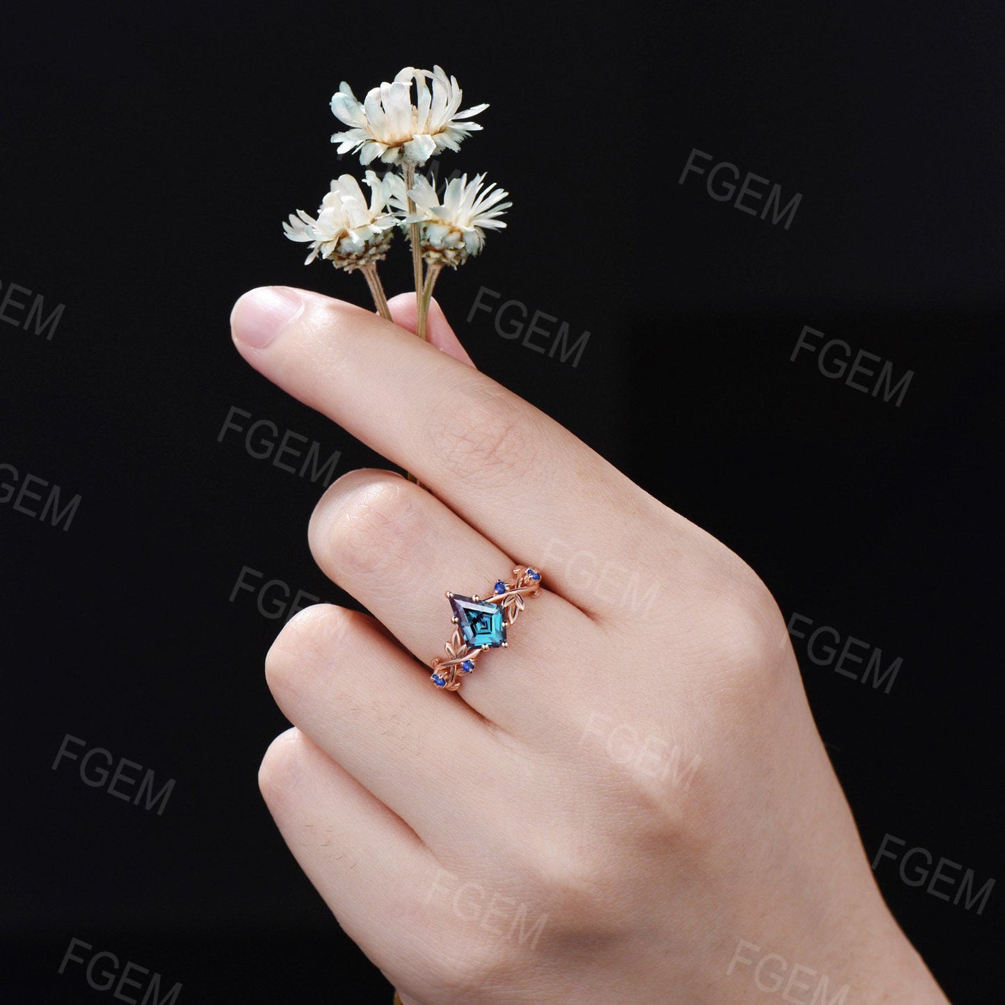 Nature Inspired Color-Change Alexandrite Ring Kite Cut Alexandrite Engagement Ring Leaf Vine Blue Sapphire Wedding Ring Unique Promise Gift