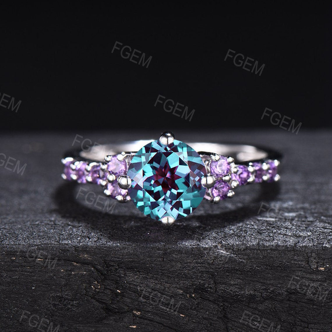 Sterling Silver Round Cut Color-Change Alexandrite Engagement Ring For Women with Purple Amethyst Ring June Birthstone Jewelry Birthday Gift