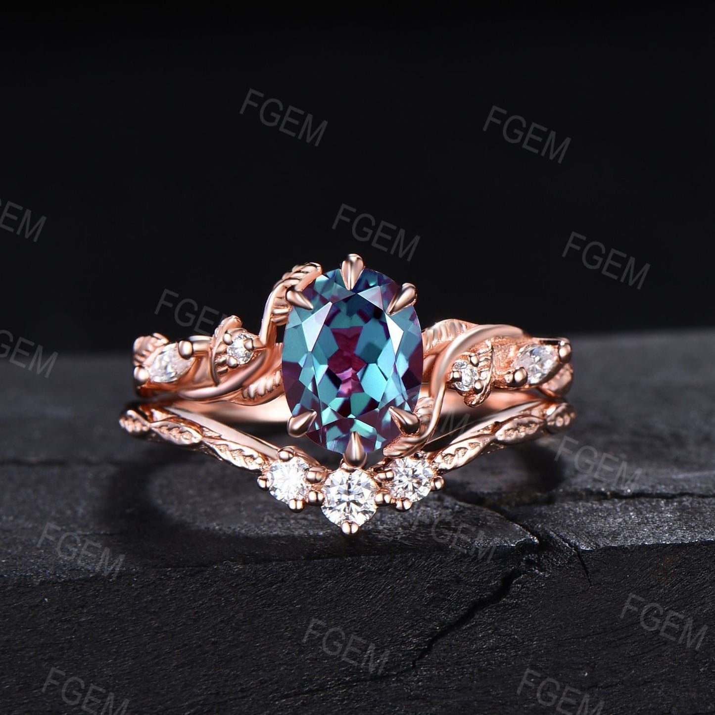 Nature Inspired Alexandrite Ring Set 1.5ct Oval Cut Color-Change Alexandrite Engagement Ring Leaf Ring Set Moissanite Vine Wedding Ring Gift