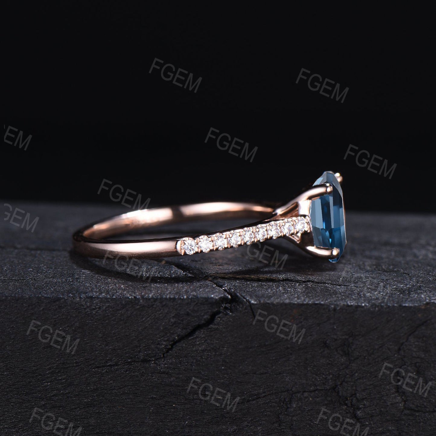 Vintage London Blue Topaz Half Eternity Engagement Ring 10K Rose Gold Unique 1.5ct Oval Blue Wedding Ring Moissanite Ring Anniversary Gifts